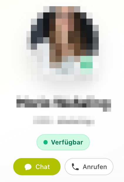 Kollegen-Profil mit Profilbild, Verf&uuml;gbarkeitsstatus und Schaltfl&auml;chen &bdquo;Chat&ldquo; und &bdquo;Anrufen&ldquo;